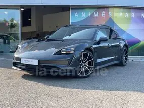porsche-taycan-sport-turismo-2022-auto-8950-km-électrique-1