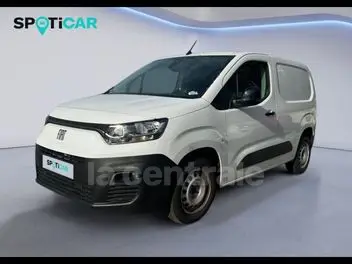 fiat-doblo-cargo-iii-phase-2-2023-auto-900-km-électrique