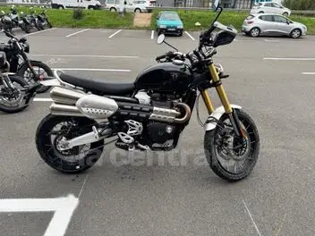 triumph-scrambler-1200-2023-manual-1100-km-essence