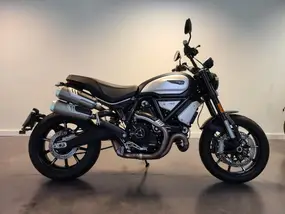 ducati-scrambler-1100-2023-manual-4998-km-essence-1