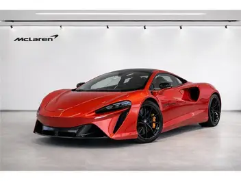 mclaren-artura-2024-auto-7000-km-hybrides