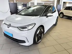 volkswagen-id.3-phase-2-2025-auto-9000-km-électrique-1
