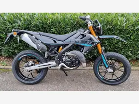 rieju-mrt-50-2025-manual-151-km-essence-1