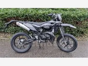 sherco-0.5-2025-manual-151-km-essence-1