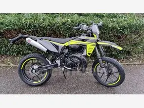 sherco-0.5-2025-manual-151-km-essence-1
