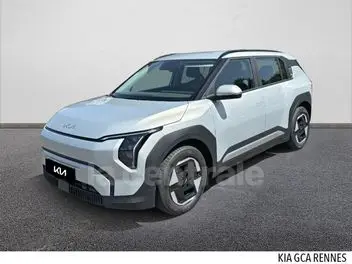 kia-ev3-2025-auto-10000-km-électrique