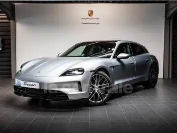 porsche-taycan-sport-turismo-phase-2-2025-auto-15000-km-électrique