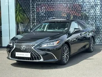 lexus-es-phase-3-2024-auto-32813-km-hybrides