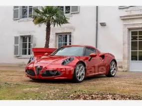 alfa-romeo-4c-2016-auto-10100-km-essence-1