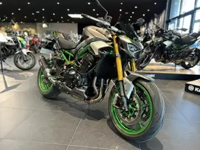 kawasaki-z-900-2025-manual-840-km-essence-1