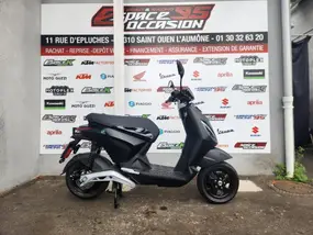 piaggio-piaggo-1-2024-manual-151-km-essence-1