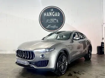 maserati-levante-2016-auto-104000-km-essence