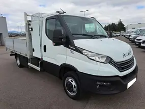 iveco-daily-v-phase-2-2023-auto-28025-km-diesel-1