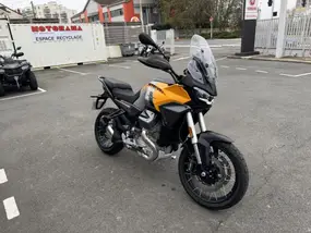 moto-guzzi-stelvio-2024-manual-2600-km-essence-1