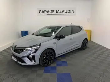 renault-clio-v-phase-2-2025-auto-5900-km-hybrides