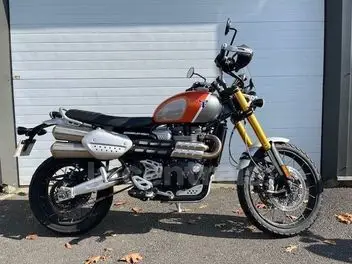 triumph-scrambler-1200-2022-manual-9956-km-essence