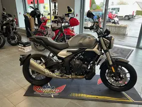 voge-500-ac-2025-manual-152-km-essence-1