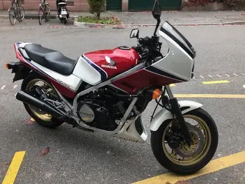 honda-vfr-750-f-1986-manual-4800-km-essence