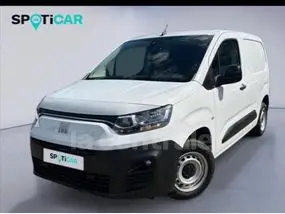 fiat-doblo-cargo-iii-phase-2-2023-auto-2000-km-diesel-1
