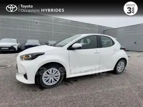 toyota-yaris-iv-2022-auto-19851-km-hybrides-1