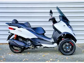 piaggio-mp3-400-hpe-2022-auto-16762-km-essence-1