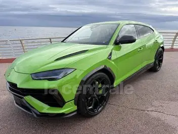 lamborghini-urus-2024-auto-2450-km-essence