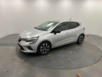 renault-clio-v-societe-2023-auto-35900-km-hybrides