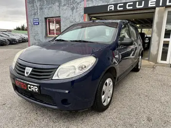 dacia-sandero-2010-manual-195000-km-bicarburation essence / gpl