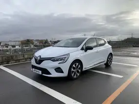 renault-clio-v-2023-auto-151425-km-hybrides-1