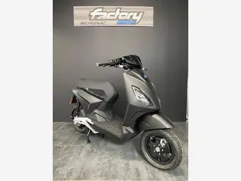 piaggio-piaggo-1-+-2024-manual-151-km-électrique