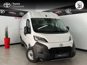 toyota-proace-max-2025-manual-8000-km-diesel-1