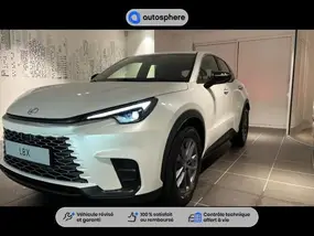 lexus-lbx-2025-auto-8000-km-hybrides-1