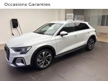 audi-a3-iv-allstreet-phase-2-2025-auto-10000-km-essence