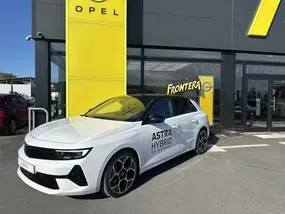 opel-astra-vi-2025-auto-8999-km-essence-1