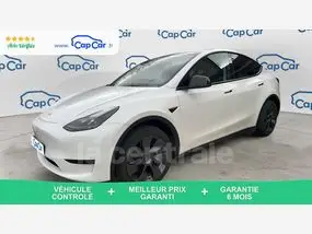 tesla-model-y-2023-auto-79652-km-électrique-1