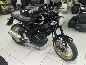 yamaha-xsr-125-2025-manual-6500-km-essence-1