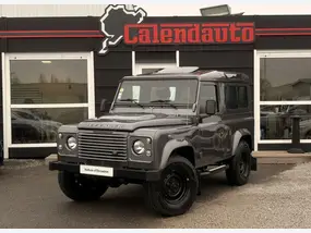 Ce Land Rover Defender cache un V8 Corvette sous le capot Ce Land Rover Defender cache un V8 Corvette sous le capot