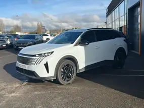 peugeot-5008-iii-2025-auto-16552-km-essence-1