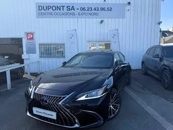 LEXUS