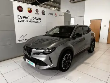 alfa-romeo-junior-2025-auto-3000-km-essence