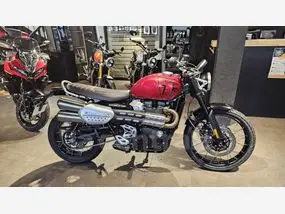 triumph-scrambler-1200-2025-manual-601-km-essence-1