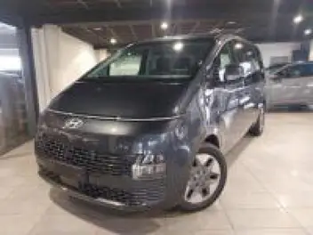 hyundai-staria-2025-auto-9000-km-hybrides