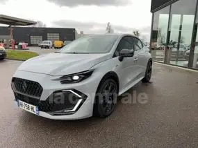 renault-clio-vi-2025-auto-2000-km-hybrides-1