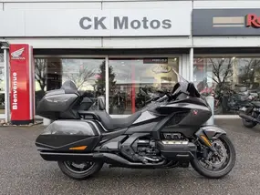 honda-gl-goldwing-1800-2024-manual-5953-km-essence-1