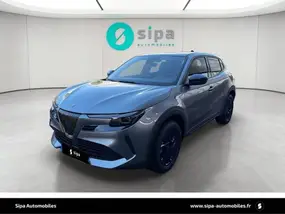 alfa-romeo-junior-2025-auto-8000-km-essence-1