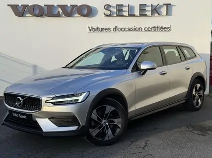 VOLVO V60 CROSS COUNTRY
