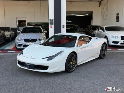 FERRARI 458
