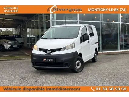 NISSAN NV200