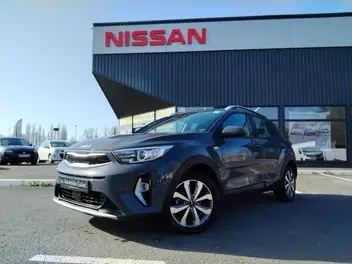 kia-stonic-phase-2-2022-manual-34800-km-essence