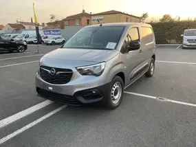 opel-combo-cargo-iv-2023-auto-1088-km-électrique-1